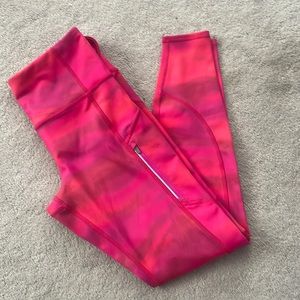 Never worn Athleta rainier printed tight